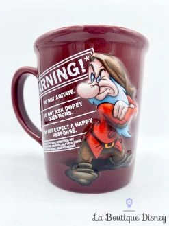 Tasse Grincheux Warning Disney Mug Blanche Neige Et Les Sept Nains Bordeau Relief 3D -Disney tasse grincheux warning disneyland paris mug disney bordeau blanche neige et les sept nains 4