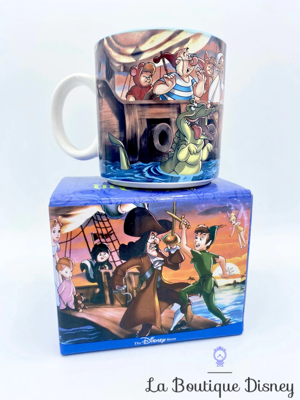 Tasse Scène Peter Pan Walt Disney's Mug Scène Film Capitaine Crochet Bateau Avec Boite 5 Tasse Scène Peter Pan Walt Disney's Mug Scène Film Capitaine Crochet Bateau Avec Boite – Image 3