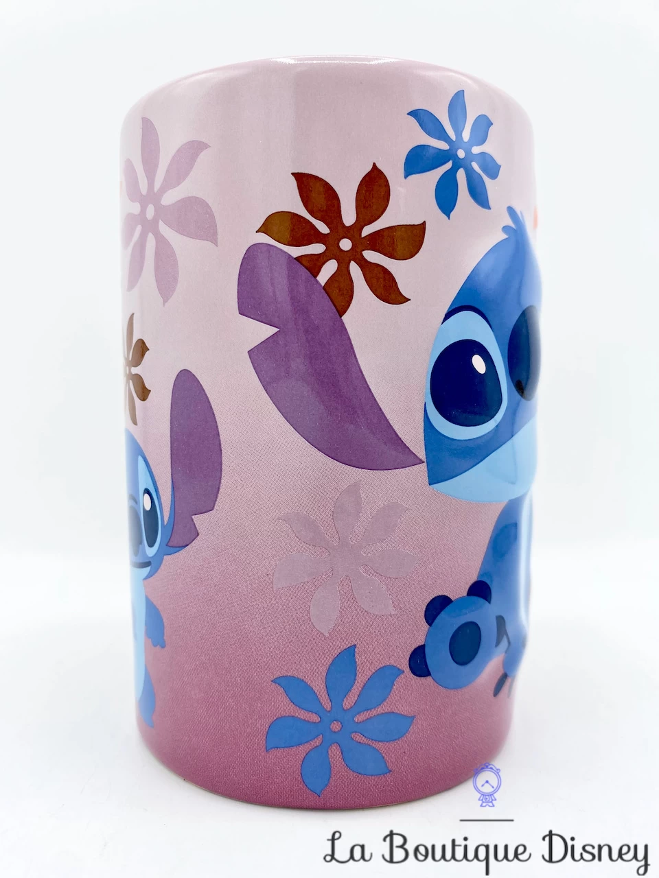 Tasse Stitch Disney Store Mug Lilo Et Stitch Monstre Bleu Ananas Relief 3D 4 Tasse Stitch Disney Store Mug Lilo Et Stitch Monstre Bleu Ananas Relief 3D – Image 2