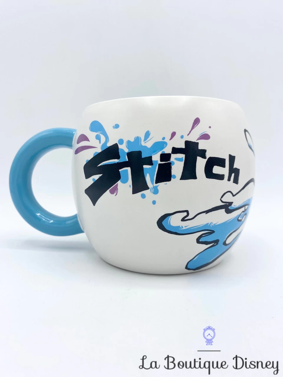 Tasse Stitch Disney Store Mug Lilo Et Stitch Bleu Blanc Rond Peinture Dessin 5 Tasse Stitch Disney Store Mug Lilo Et Stitch Bleu Blanc Rond Peinture Dessin – Image 3