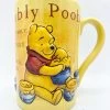 Tasse Winnie L'ourson Rumbly Tumbly Pooh Disney Store Exclusive Mug Jaune Relief 3D 1 Tasse Winnie L'ourson Rumbly Tumbly Pooh Disney Store Exclusive Mug Jaune Relief 3D -Disney tasse winnie ourson rumbly tumbly pooh disney store mug jaune 3