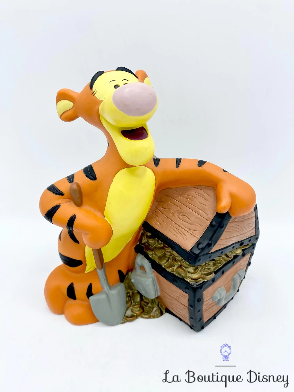 Tirelire Tigrou Coffre Trésor Disney Winnie L'ourson Plastique 19 Cm 4 Tirelire Tigrou Coffre Trésor Disney Winnie L'ourson Plastique 19 Cm – Image 2
